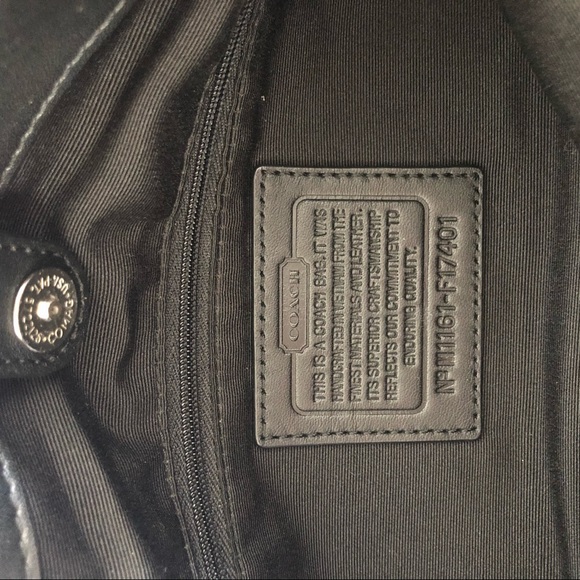 Coach shoulder bag in black signature logo - Picture 4 of 8